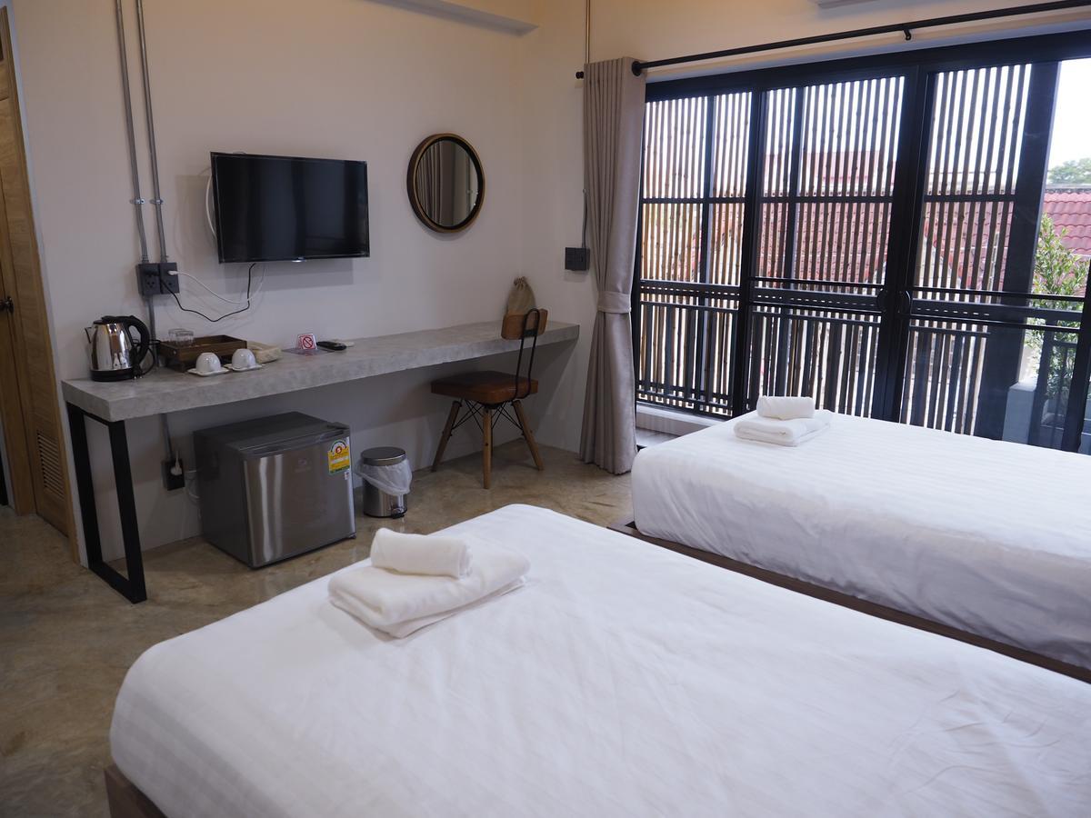 Luck Esan Loft Hotel Ubon Ratchathani Bagian luar foto