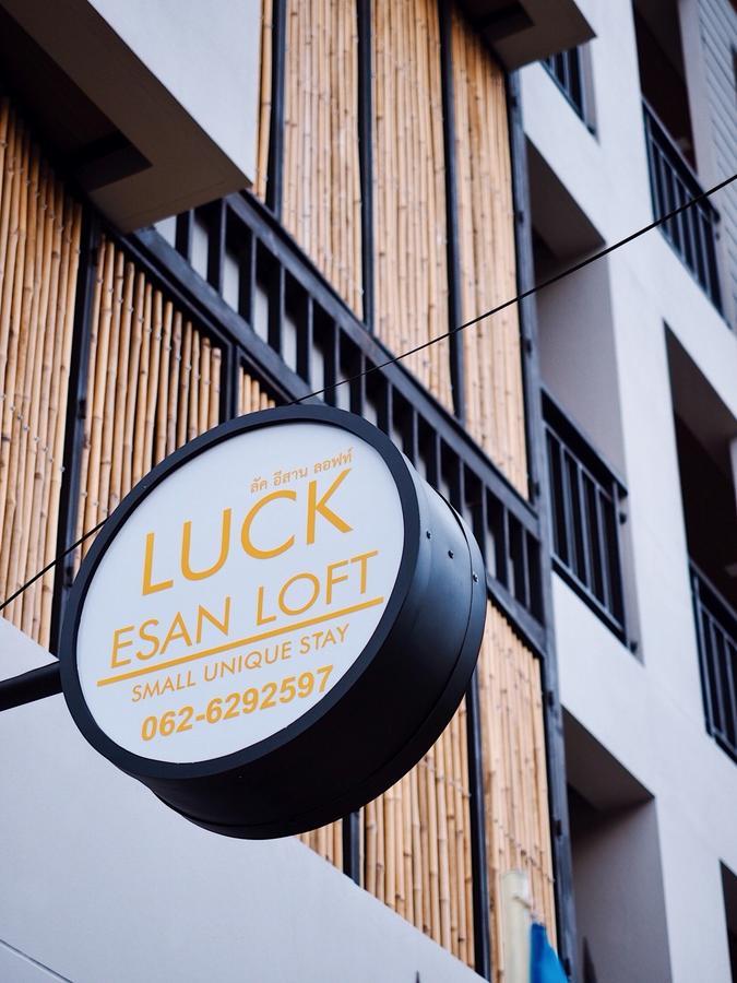 Luck Esan Loft Hotel Ubon Ratchathani Bagian luar foto